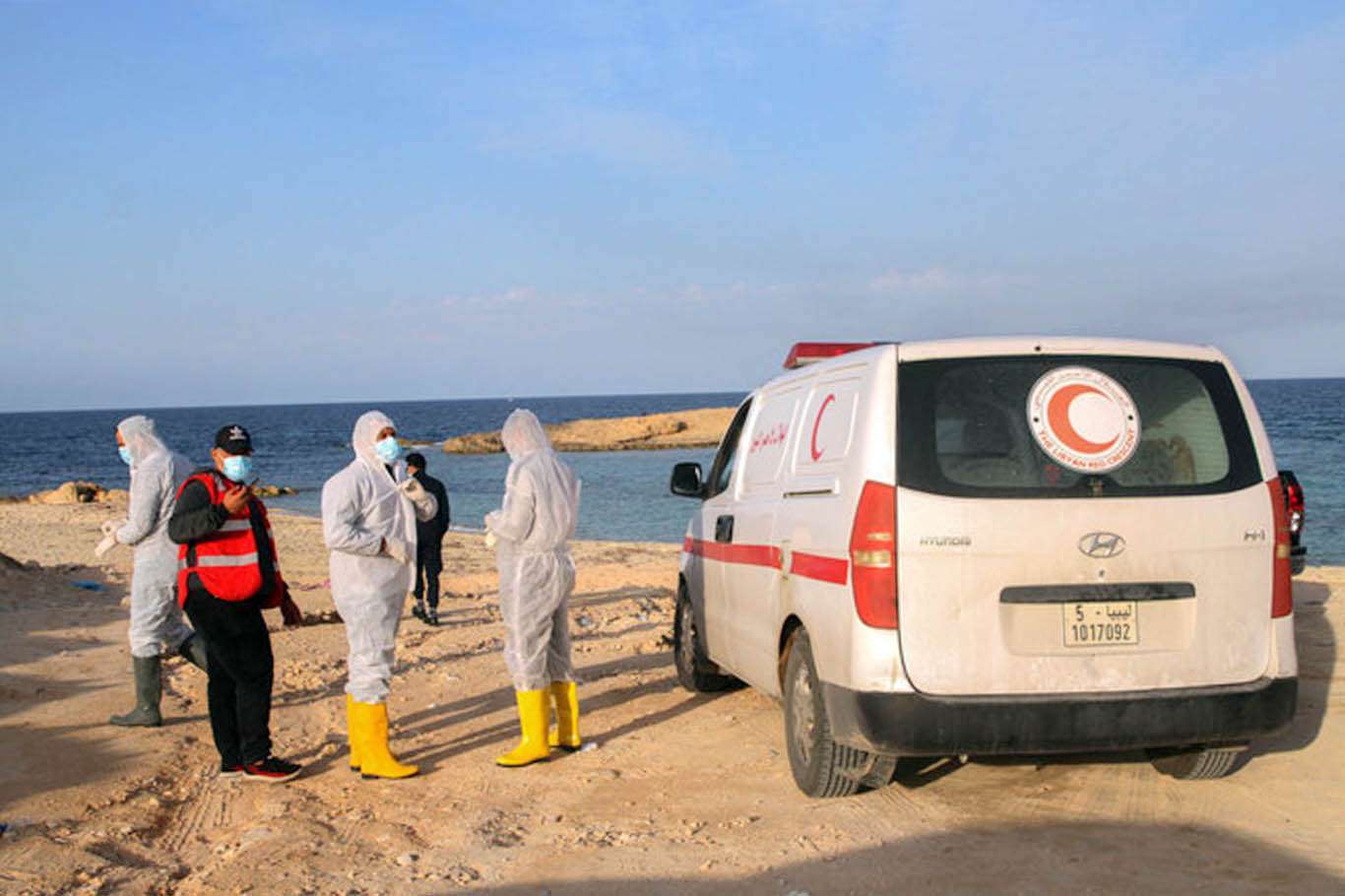 Bodies of 27 migrants wash ashore in western Libya: Red Crescent